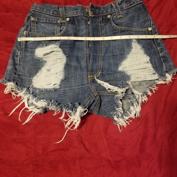 Levi's shorts Color Blue Size 36 x 34 - Picture 5 of 8